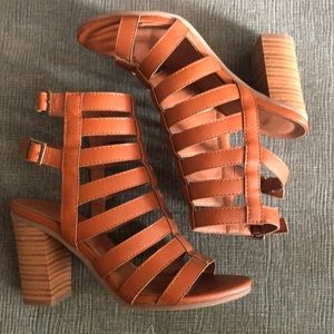 Wild diva caged cut out block heel.